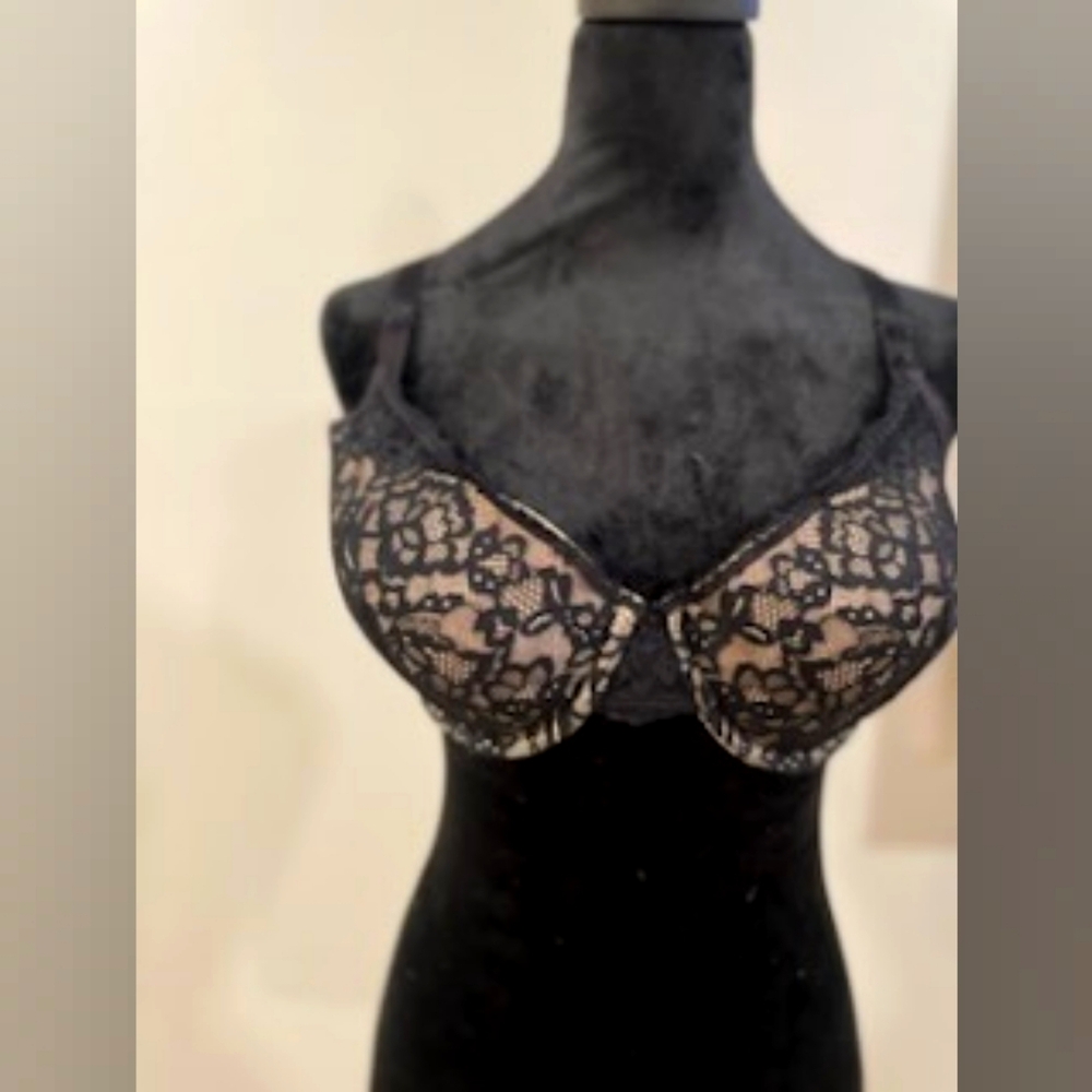 Elegant Black Lace Bra